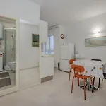 Apartment Mirta Split