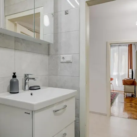 Mirta Apartamento Split